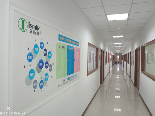 施耐德UPS代理證2019